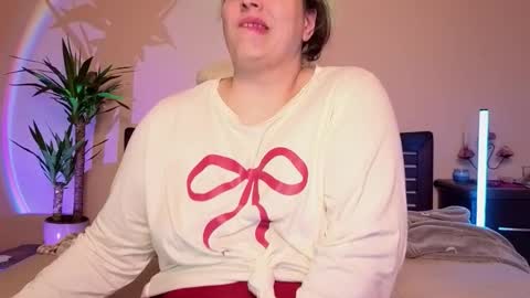 Love online show from 02.22.26