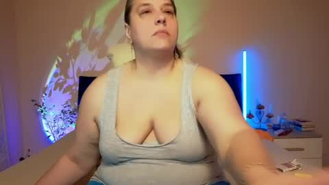 Love online show from 04.18.26