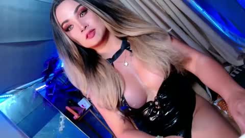 Snapshot of bby_lexielore69 chatting on 10.08.25 bby_lexielore69 online show from 10.08.25