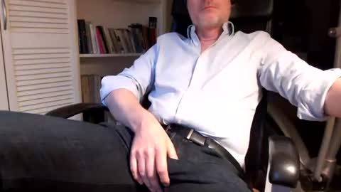 Snapshot of bd_19_6 chatting on 06.17.26 bd online show from 06.17.26