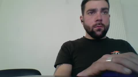 Snapshot of bdemwi2588 chatting on 02.26.25 bdemwi2588 online show from 02.26.25