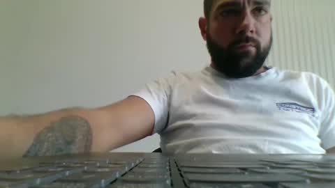 bdemwi2588 online show from 12.14.25