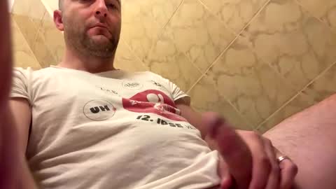 Snapshot of bdrvmark21 chatting on 12.14.25 bdrvmark21 online show from 12.14.25