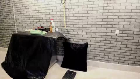 Meduza  online show from 11.24.25