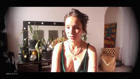 Snapshot of be_lov chatting on 05.16.26 Call me Bells Next Stream on Wednesday Feb 26 online show from 05.16.26