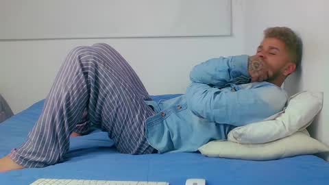 Snapshot of be_sinners chatting on 12.29.24 Sara Juan online show from 12.29.24