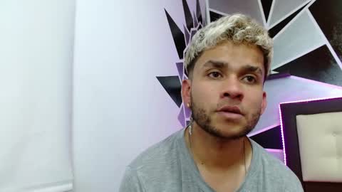 Snapshot of be_sinners chatting on 03.11.25 Sara Juan online show from 03.11.25