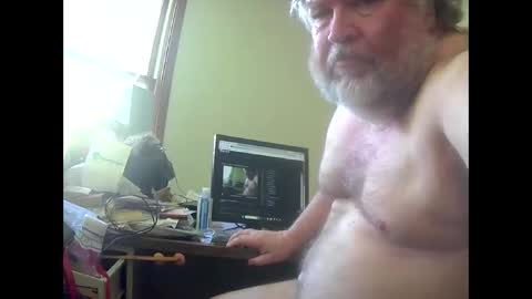 Snapshot of bear8620 chatting on 05.28.26 bear online show from 05.28.26