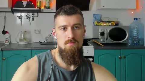 Snapshot of bearded_legend chatting on 12.13.24 Zeus online show from 12.13.24