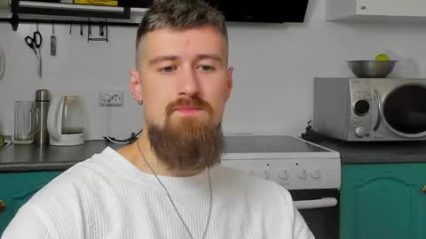 Snapshot of bearded_legend chatting on 09.24.25 Zeus online show from 09.24.25