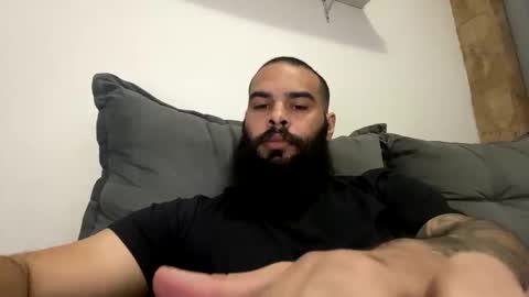 Snapshot of beardmax chatting on 05.03.26 Min online show from 05.03.26