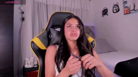 Snapshot of bearmel3 chatting on 02.10.25 MELANI online show from 02.10.25