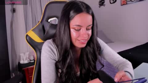 Snapshot of bearmel3 chatting on 02.10.25 MELANI online show from 02.10.25