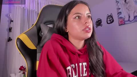 Snapshot of bearmel3 chatting on 02.12.25 MELANI online show from 02.12.25