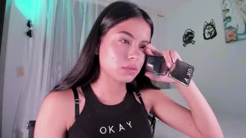 Snapshot of bearmel3 chatting on 02.21.25 MELANI online show from 02.21.25