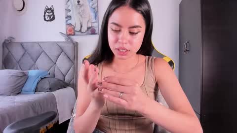 Snapshot of bearmel3 chatting on 09.11.25 MELANI online show from 09.11.25