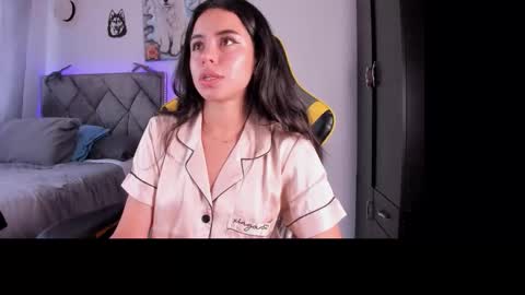 Snapshot of bearmel3 chatting on 09.12.25 MELANI online show from 09.12.25