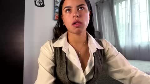 Snapshot of bearmel3 chatting on 10.17.25 MELANI online show from 10.17.25