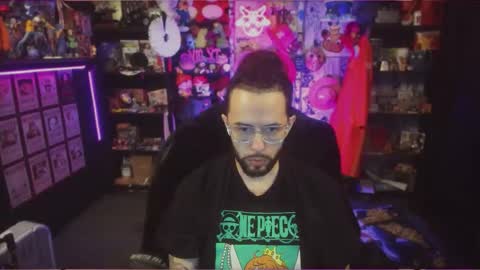 Snapshot of beastbxy chatting on 11.06.25 beast bxy online show from 11.06.25