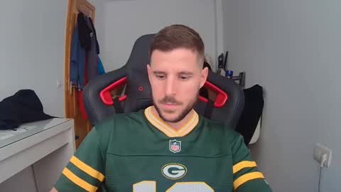 Snapshot of beastcumcam chatting on 02.14.26 beastcumcam online show from 02.14.26