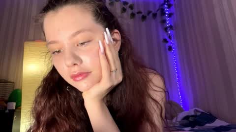 Snapshot of beataschielke chatting on 02.25.26 Bella online show from 02.25.26