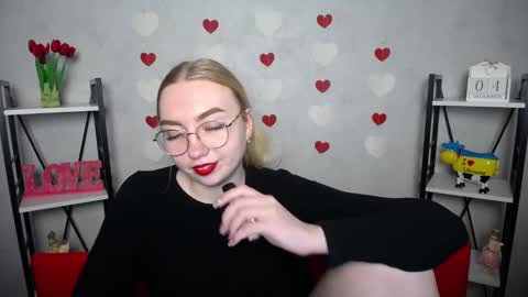 BeatriceFlyy online show from 12.04.24