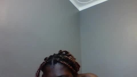 Snapshot of beautie699392 chatting on 03.11.25 Lil stunner online show from 03.11.25