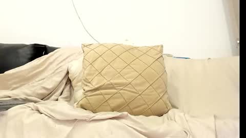 Katalina online show from 12.04.25