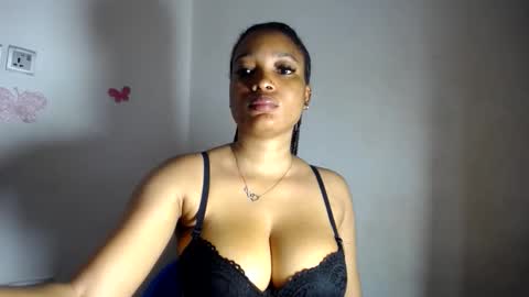 Snapshot of beautiful_moanna chatting on 05.03.26 moanna online show from 05.03.26