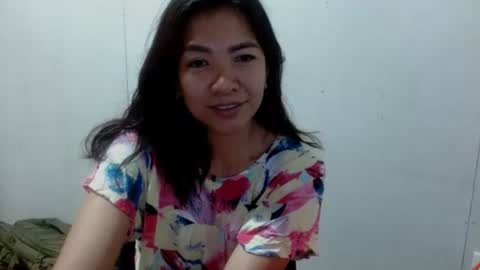 Snapshot of beautiful_sm1le chatting on 12.01.25 Smiley online show from 12.01.25