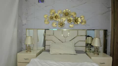   online show from 04.05.26