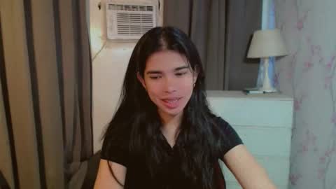 TRIXIE online show from 03.30.26