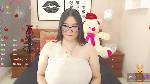 Snapshot of beautty_pink chatting on 12.23.24 beautty_pink online show from 12.23.24