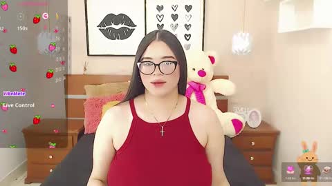 Snapshot of beautty_pink chatting on 01.07.25 beautty_pink online show from 01.07.25