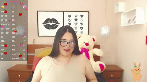 Snapshot of beautty_pink chatting on 01.25.25 beautty_pink online show from 01.25.25