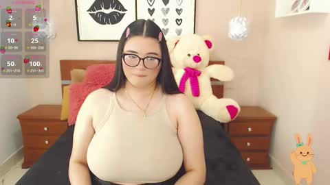 Snapshot of beautty_pink chatting on 02.19.25 beautty_pink online show from 02.19.25