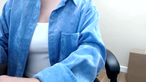 Snapshot of beauty_annyta chatting on 05.25.26 beauty_annyta online show from 05.25.26