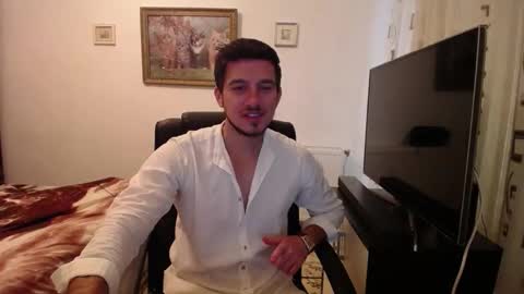 Mia and Jake online show from 09.22.25