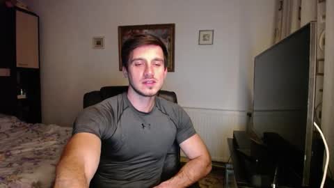 Mia and Jake online show from 11.11.25