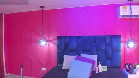 Chantall online show from 12.16.25