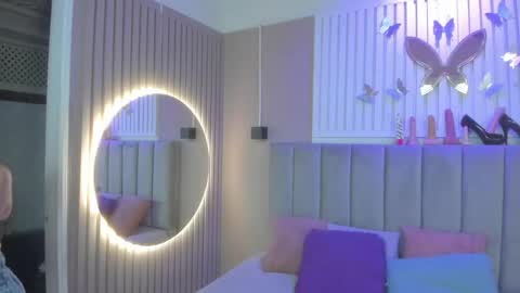 Chantall online show from 02.22.26