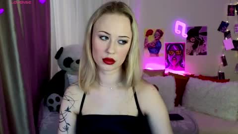 Snapshot of beauty_sashaxx chatting on 05.29.26 beauty Sasha online show from 05.29.26