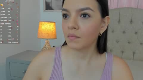 Ariana Reyes online show from 11.11.25