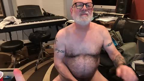 Snapshot of beavermower chatting on 03.04.25 beavermower online show from 03.04.25