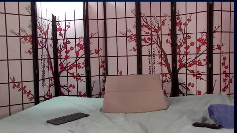 BeccaDelux online show from 02.19.25