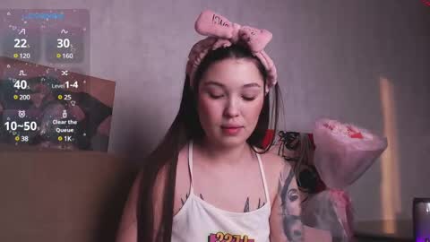 Snapshot of beccahert chatting on 02.23.25 BeccaHert online show from 02.23.25