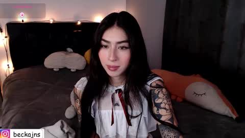 Marzhie online show from 12.20.25