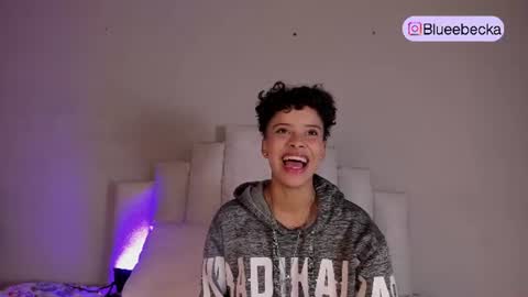 Snapshot of beckablue chatting on 07.21.26 Beecckkkaaa online show from 07.21.26