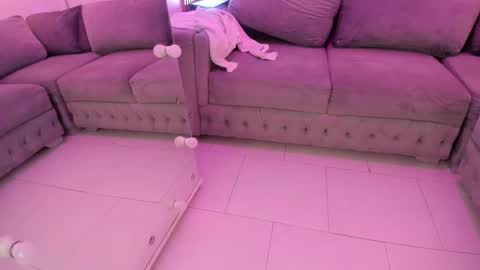 Victoria  online show from 03.21.26