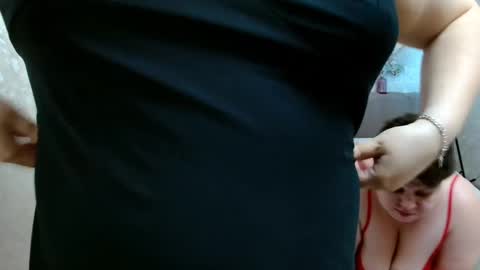 Snapshot of beckyandellen chatting on 01.23.25 BeckyAndEllen online show from 01.23.25